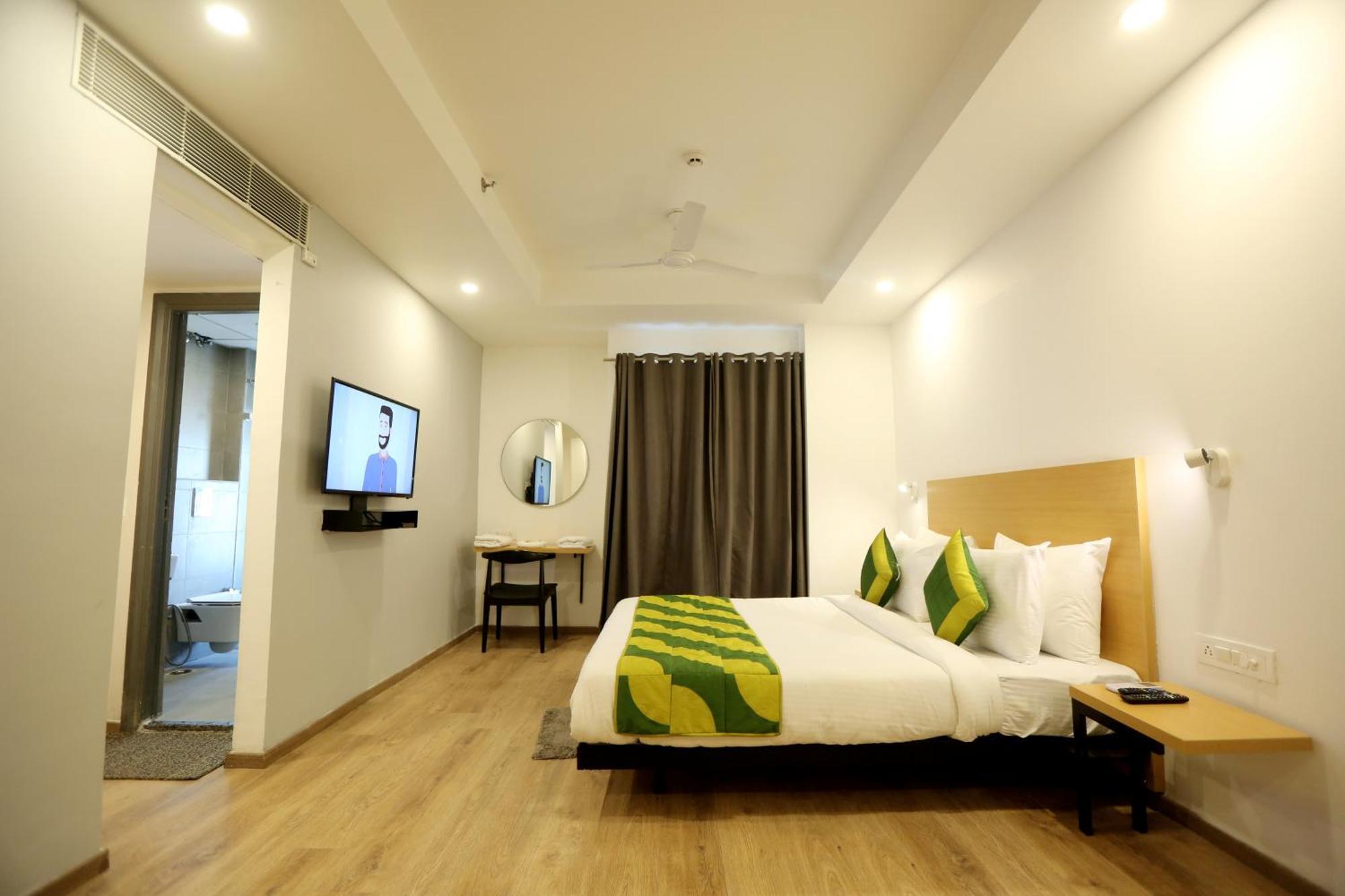 The Roseman Hotel & Suites Ghaziabad Buitenkant foto